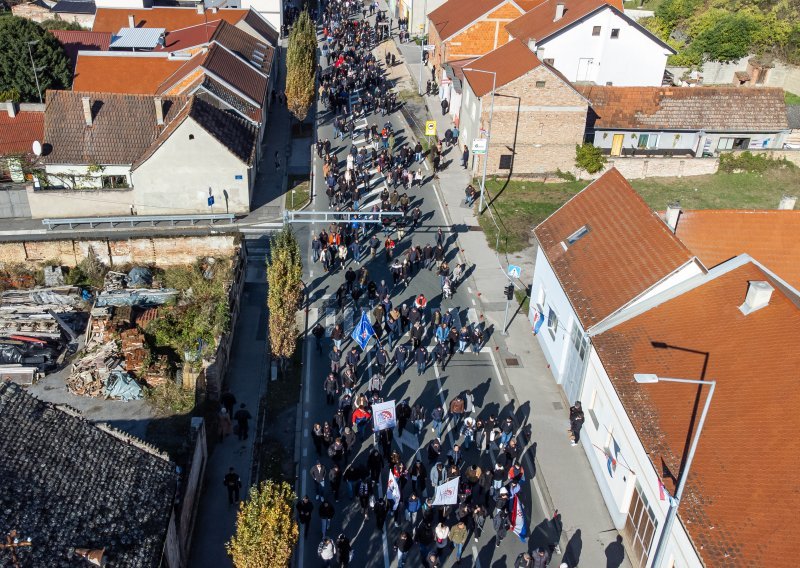 Penava tvrdi: 150 tisuća ljudi u najmasovnijoj koloni sjećanja u povijesti