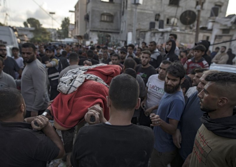 Petnaest Palestinaca ubijeno u bombardiranju središnjeg i južnog dijela Gaze