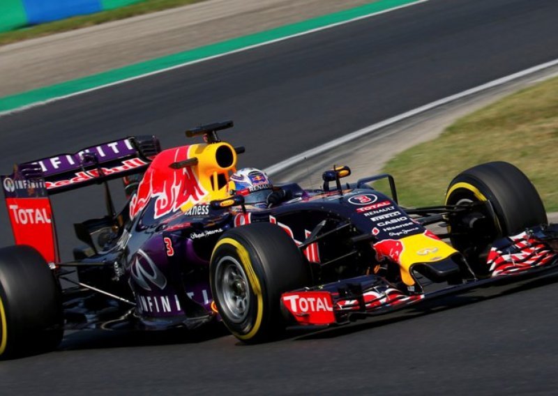 Red Bull proradio, prijeti Hamiltonu u Mađarskoj!