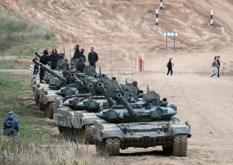 Nešto ne štima: Gdje je nestalo 200 najsuvremenijih ruskih tenkova T-90?