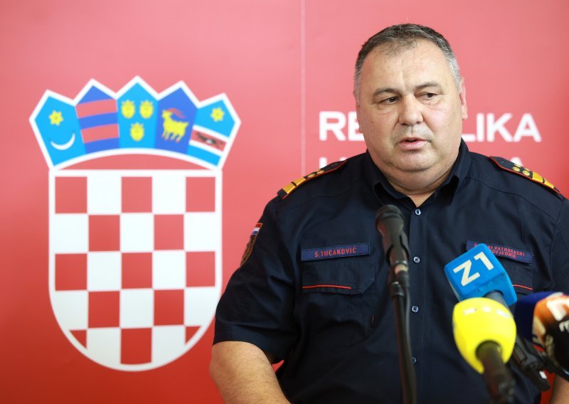 Tucaković: Smanjen je broj požara za 40 posto u odnosu na lani