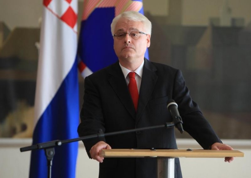 President Josipovic calls on voters to go to polls