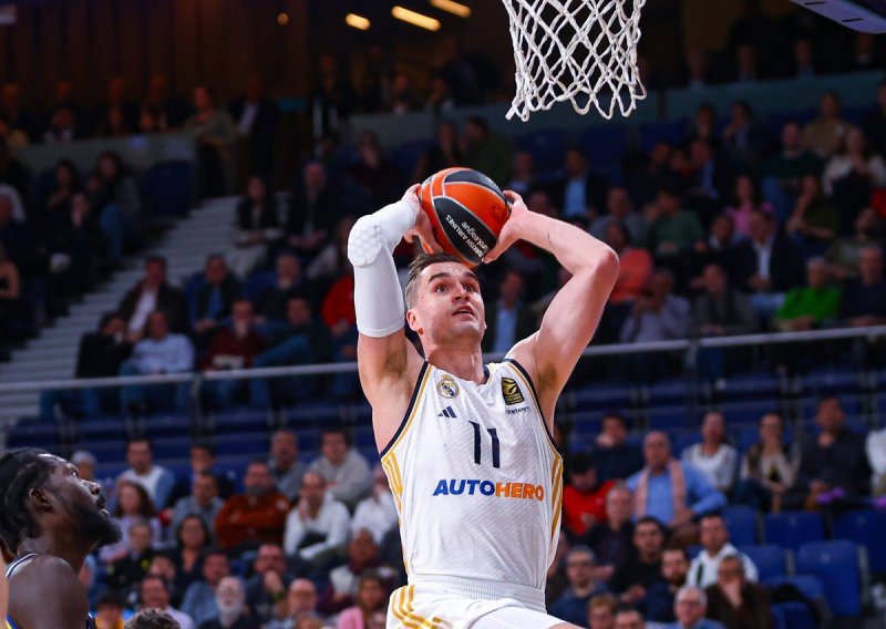 Razigrani Mario Hezonja utrpao 26 koševa i vodio Real do nove pobjede