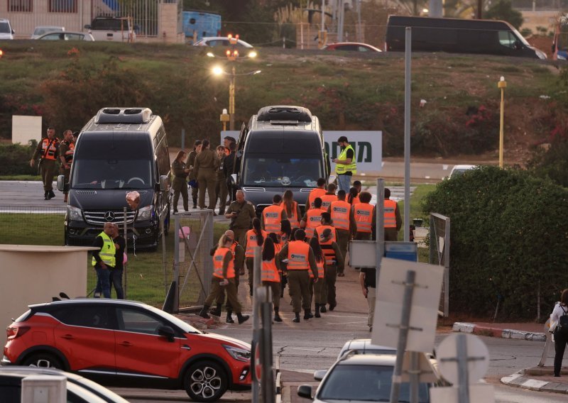 Hamas oslobodio prvih 25 talaca, 13 Izraelaca i 12 Tajlanđana