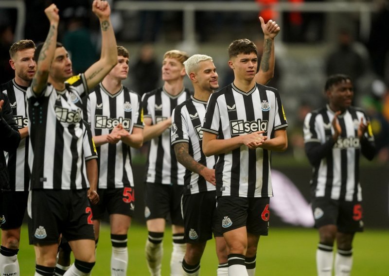 Asrenal na vrhu; Newcastle nadigrao Chelsea, gosti 'popili' četiri gola