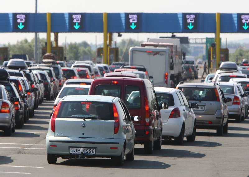 Slovenac na A4 pokušao ubiti dvoje sunarodnjaka, nije bio zadovoljan vožnjom