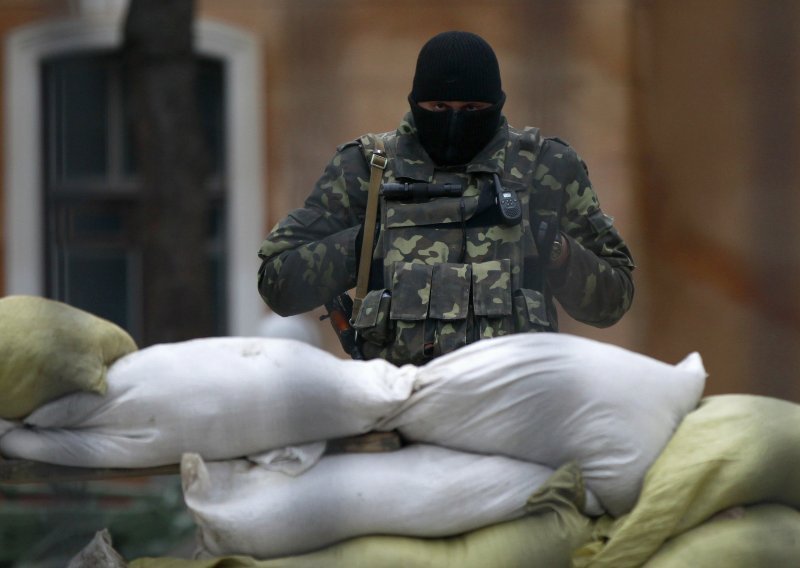 Ukrajina Rusiju optužuje za teške sukobe na istoku