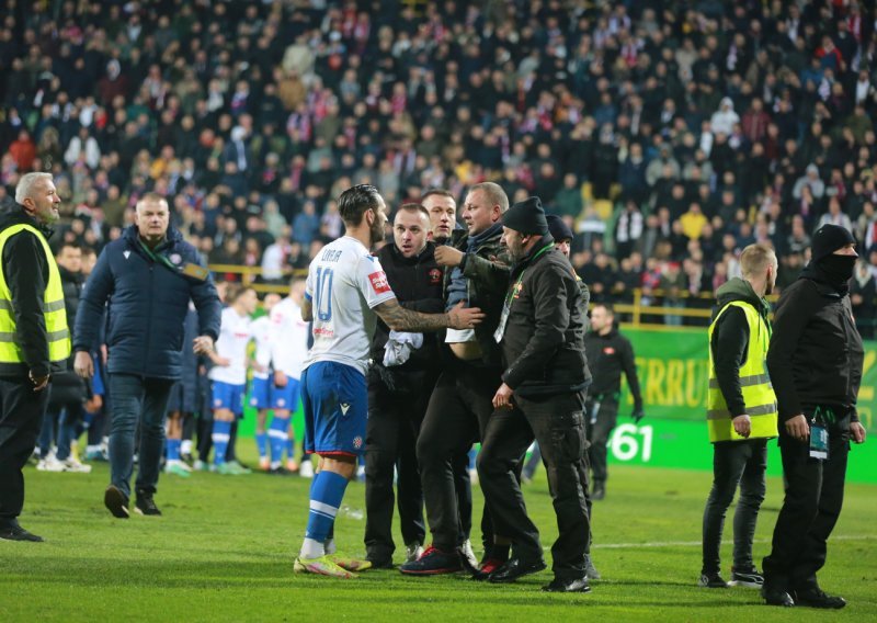 Hajduk je zbog divljanja Torcide zaradio novu paprenu kaznu