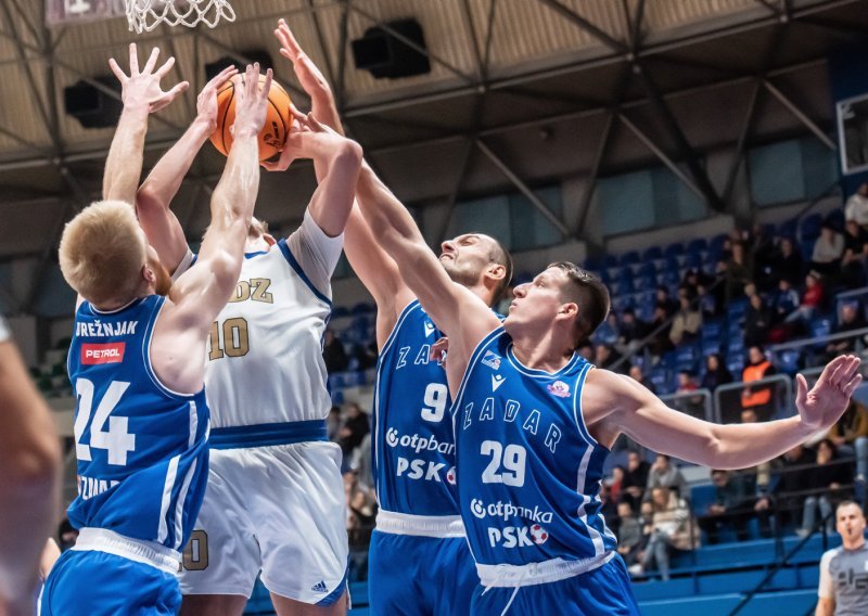 Zadar u posljednje dvije minute 'dotukao' Dinamo i stigao do desete pobjede u nizu