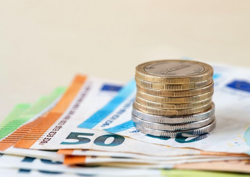 Neto imovina obveznih mirovinskih fondova u veljači porasla za 153 milijuna eura
