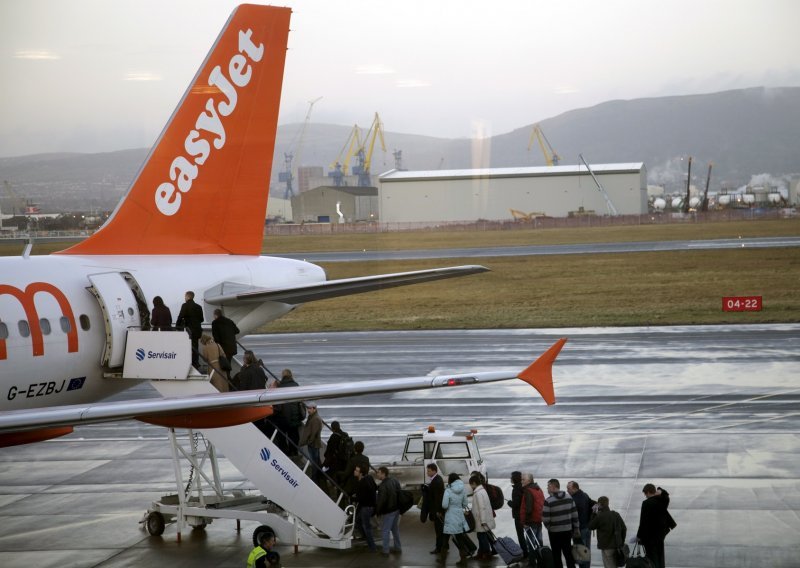 EasyJet zbog ljetnog rekorda zaključio poslovnu godinu u plusu