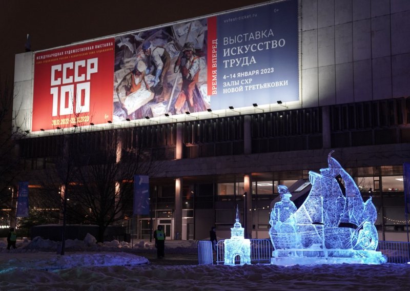 U parku u Moskvi napisao 'Ne ratu' u snijegu. Dobio 10 dana zatvora