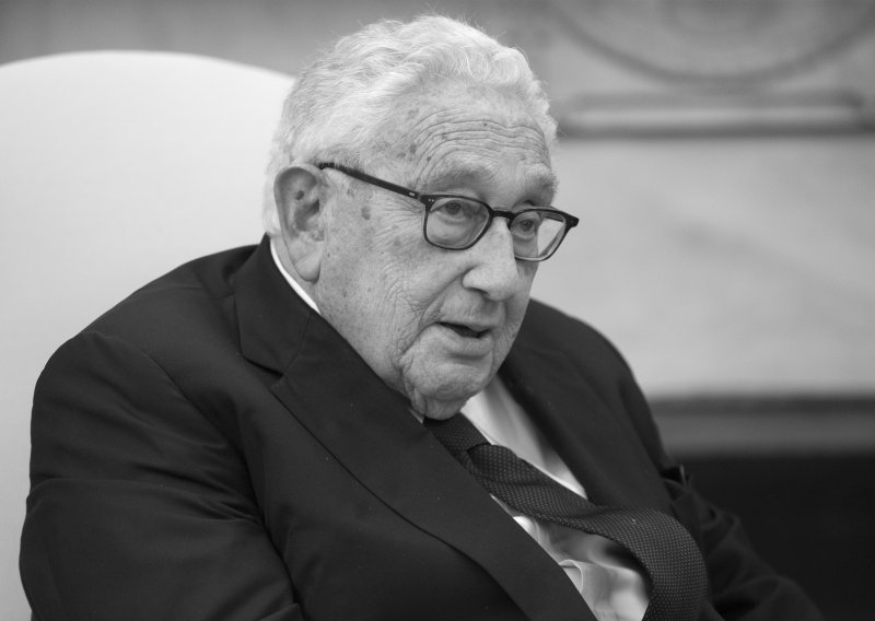 Preminuo Henry Kissinger