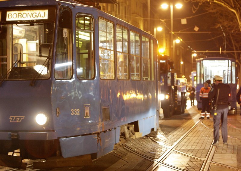 Sudarila se dva tramvaja na križanju Ilice i Republike Austrije