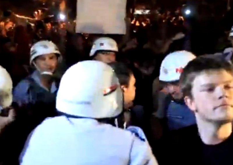 Brazilske zvijezde i policija stali uz prosvjednike!