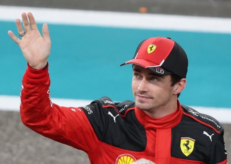 Charles Leclerc ostaje u Ferrariju do 2029; svi se pitaju što je sa Carlosom Sainzom?