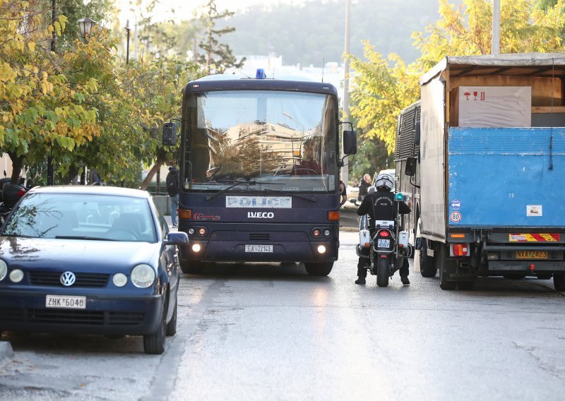 Iz zatvora pušteni prvi Bad Blue Boysi