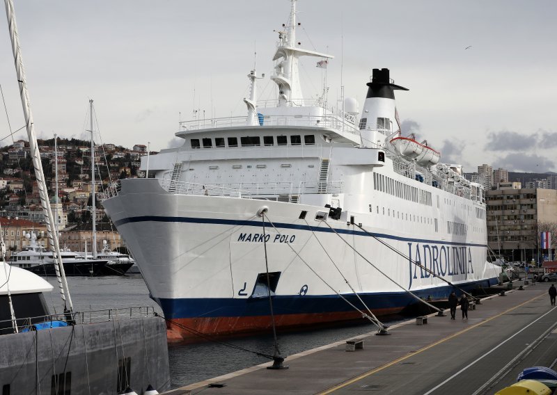 Nevjerojatno: Polazak broda za Italiju otkazan zbog - domjenka?!