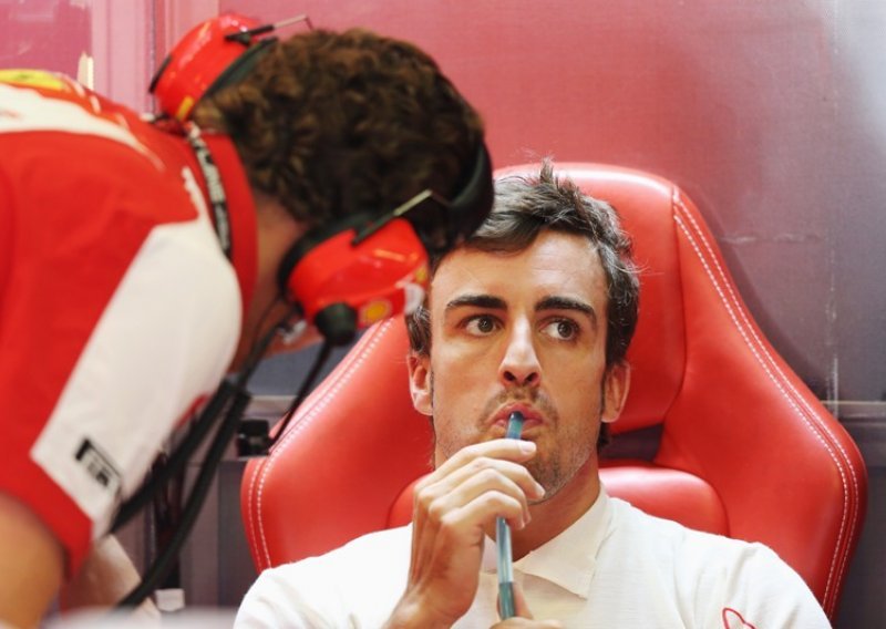 'Ako je bolid spor, Alonso se ekipi žali cijeli dan!'