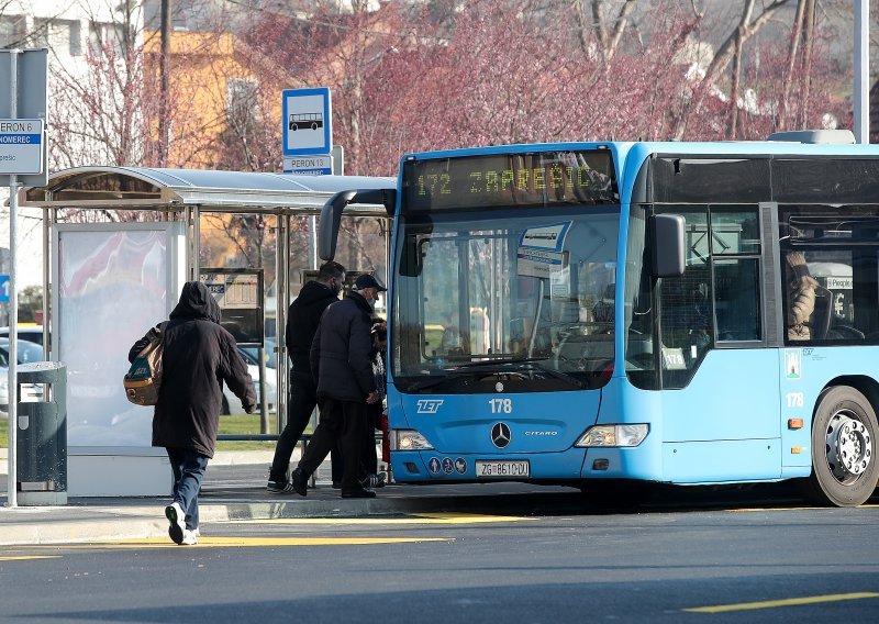 Uhićeni mladići koji su jutros s leđa napali vozača i otpremnika ZET-a