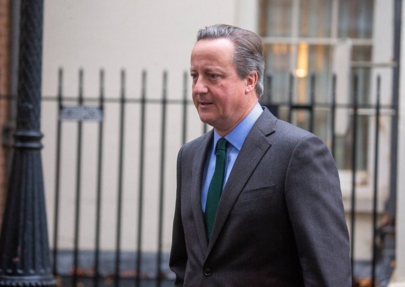 Cameron putuje u SAD, glavna tema potpora Ukrajini