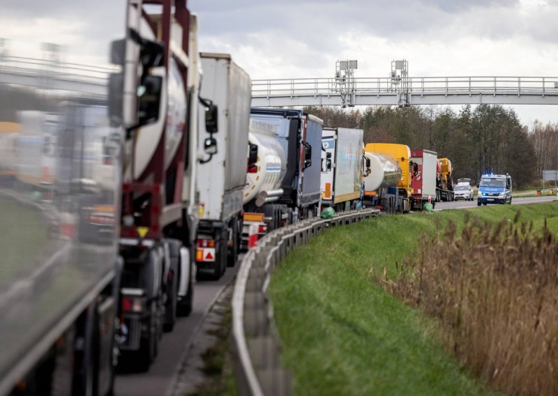 Rusi dronovima napali ukrajinsku žitnu infrastrukturu blizu Dunava