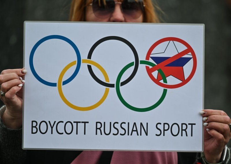 Ukrajinska vlada: Neutralna zastava ruskih sportaša umrljana je krvlju