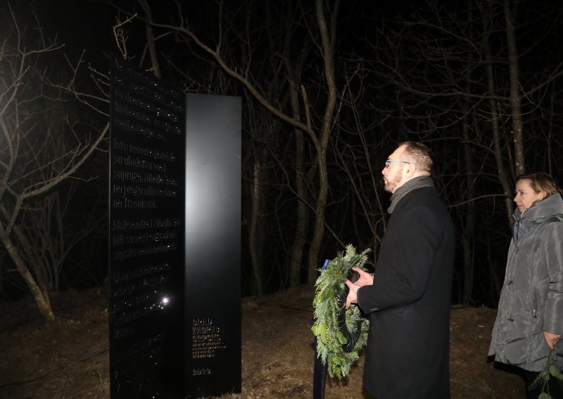 Na Sljemenu otkrivena spomen-ploča za ubijenu obitelj Zec