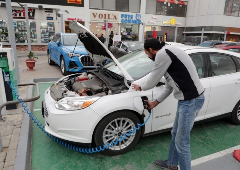 Ovo su tri glavna razloga zbog kojih će električni auti biti sve jeftiniji i dostupniji