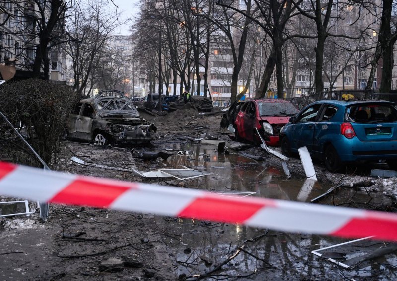Masivni raketni napad Rusije na Kijev i Harkiv, tresle se zgrade zbog eksplozija