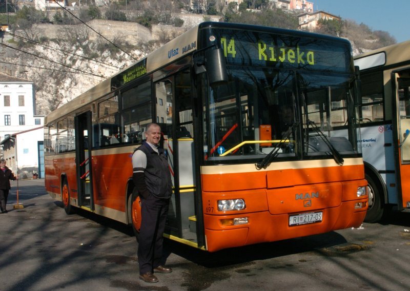 'Tužit ćemo Vladu ako nam ne plati troškove prijevoza'