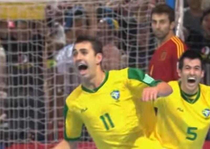 Brazilska futsal ikona potpisala za Split Tommy!