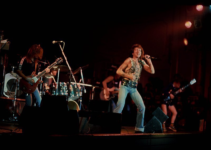 Preminuo bubnjar grupe AC/DC, tužnu vijest objavio bend