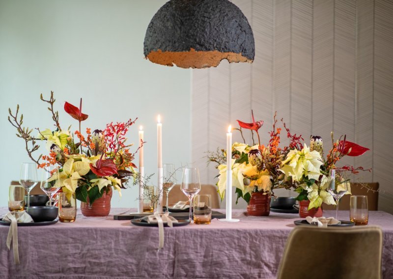 Raskošne dekoracije: Savjeti i ideje za ukrašavanje stola božićnim zvijezdama