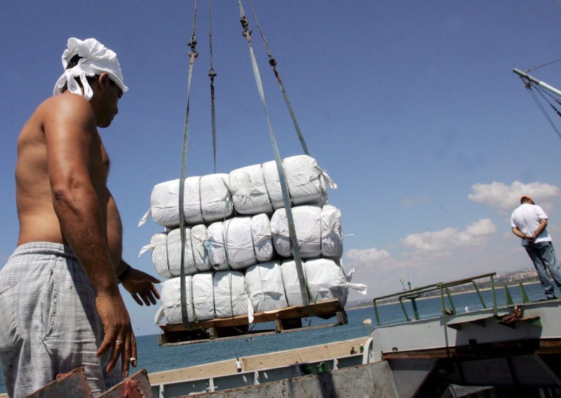 Isplovio prvi brod s humanitarnom pomoći za civile u Gazi