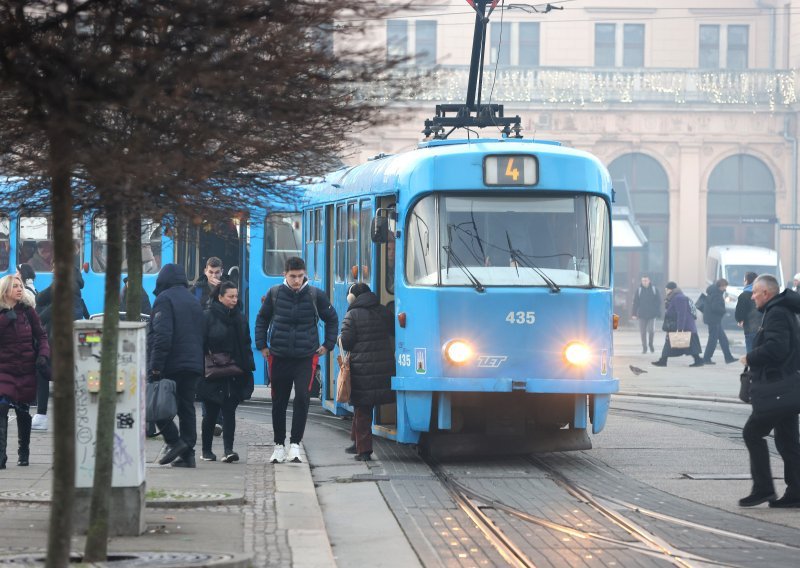Nestalo struje u središtu Zagreba, kaos u tramvajskom prometu