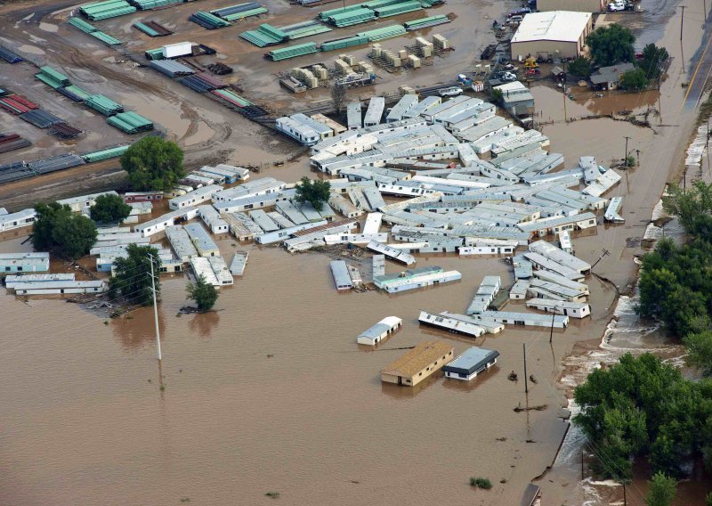 Zbog obilnih kiša poplave u Južnoj Americi, počele masovne evakuacije