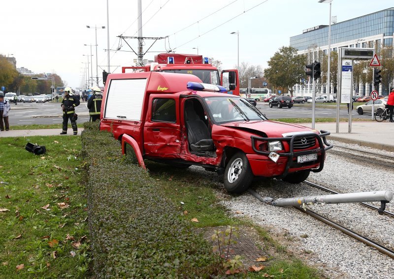 Zbog prometne nesreće u Novom Zagrebu, tramvaji u zastoju