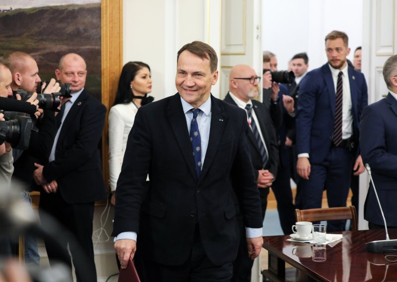 Novi poljski ministar u Kijevu predstavlja paket pomoći