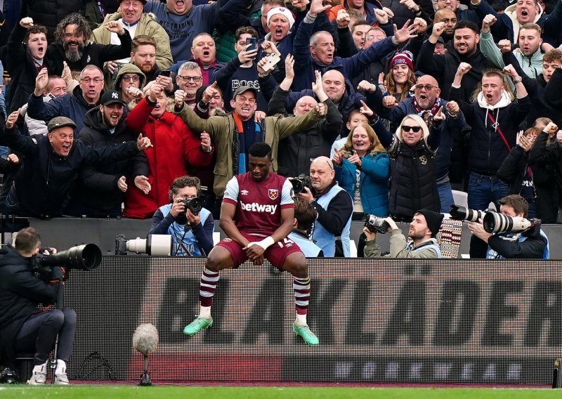 West Ham bacio navijače Manchester Uniteda u očaj. Može li Ten Hag 'preživjeti'?