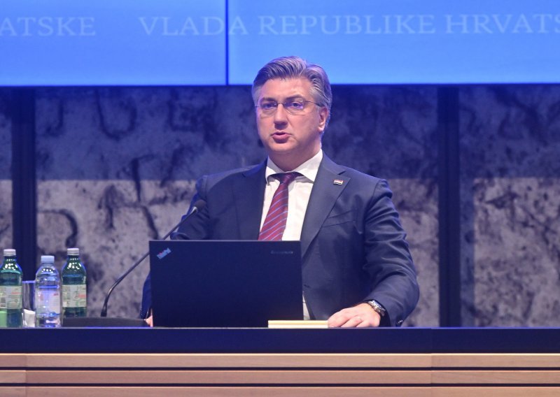 Plenković pobrojao uspjehe Vlade i otkrio temeljne ciljeve u 2024.