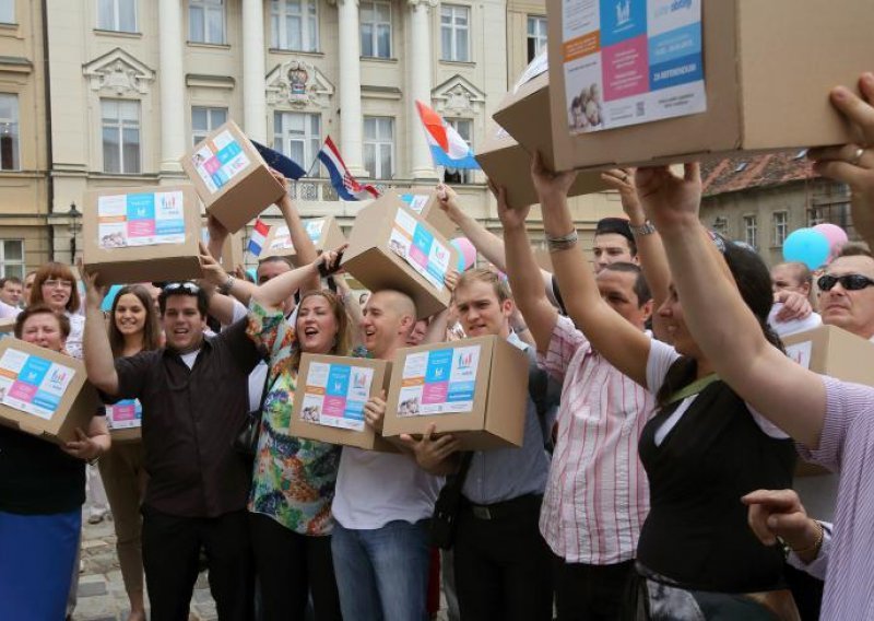 'Hrvatska ide na referendum protiv istospolnih brakova!'