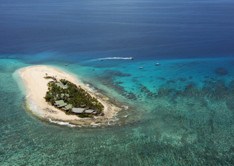 Arhipelag Kiribati u Pacifiku prvi ušao u 2024.