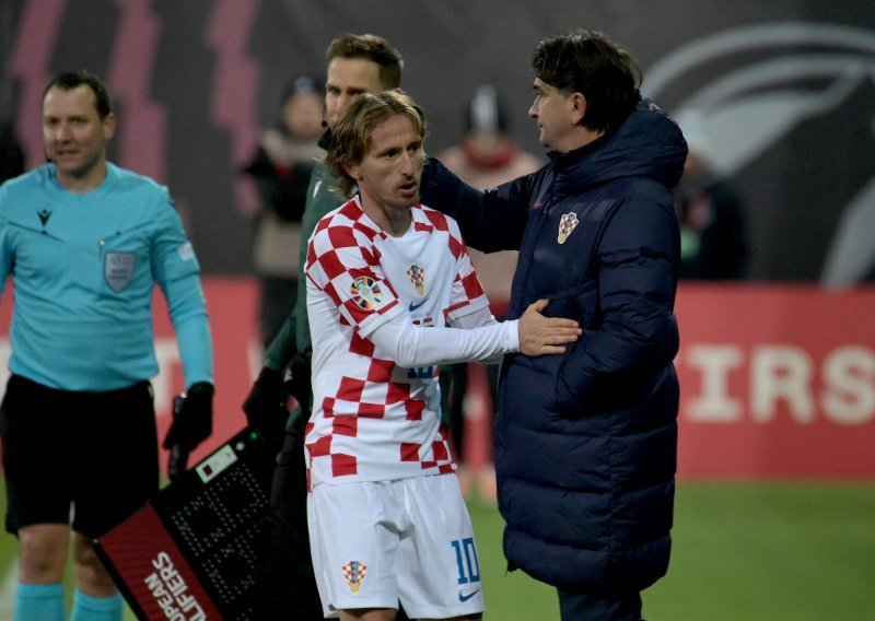 Vatreni idu na turnir u Ujedinjene Arapske Emirate; o svemu se oglasio Zlatko Dalić