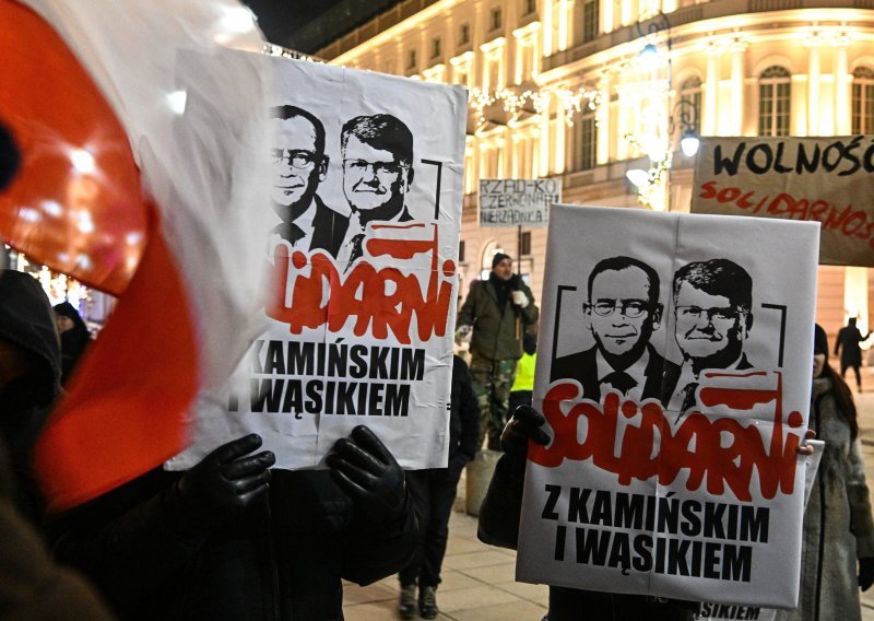 Poljska policija upala u predsjedničku palaču i uhitila bivšeg ministra
