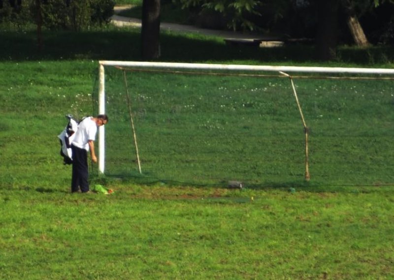 Čačić zatvorske dane krati golfom