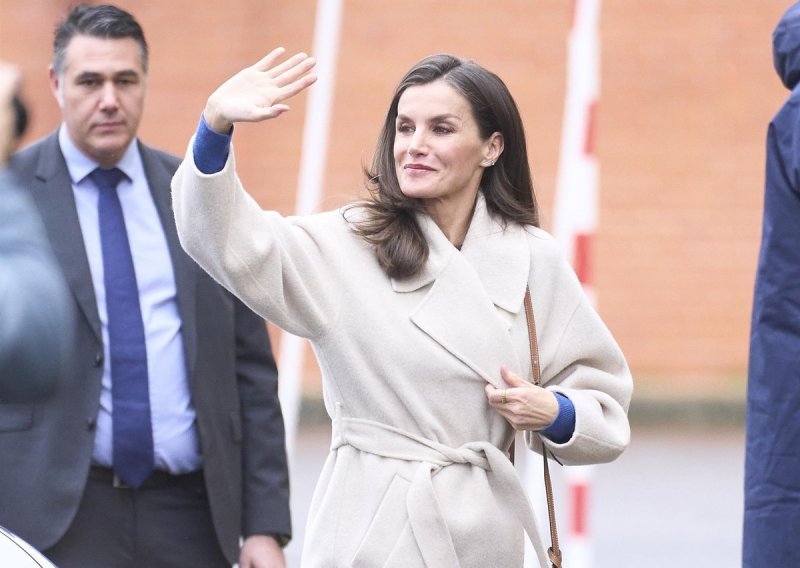 Kraljica Letizia plijenila elegancijom s naušnicama koje je 'ukrala' od kćeri