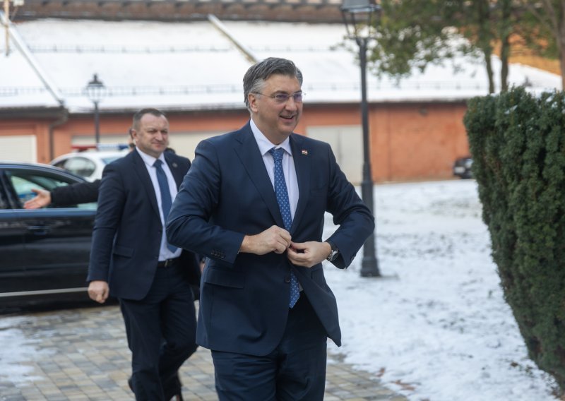 Plenković: U pet slavonskih županija uloženo 2,95 milijardi eura