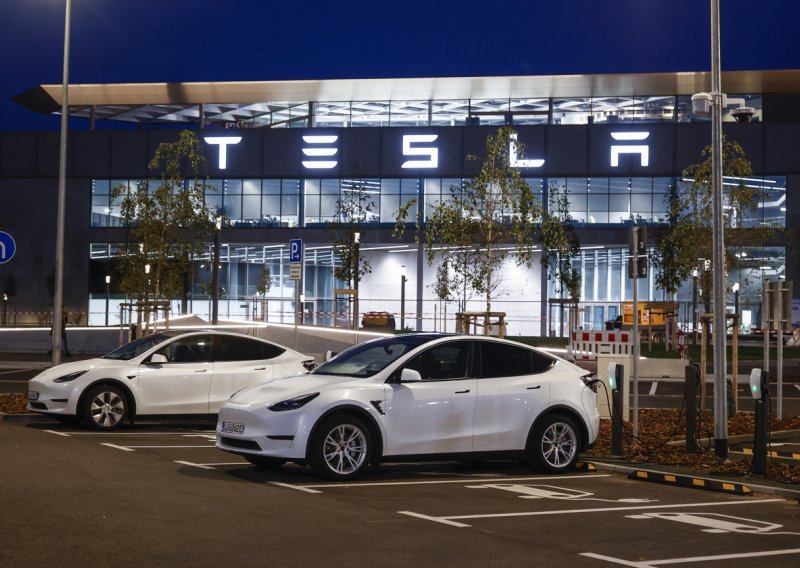 Najava puno većih problema: Tesla zbog Hutija zaustavlja proizvodnju u Njemačkoj