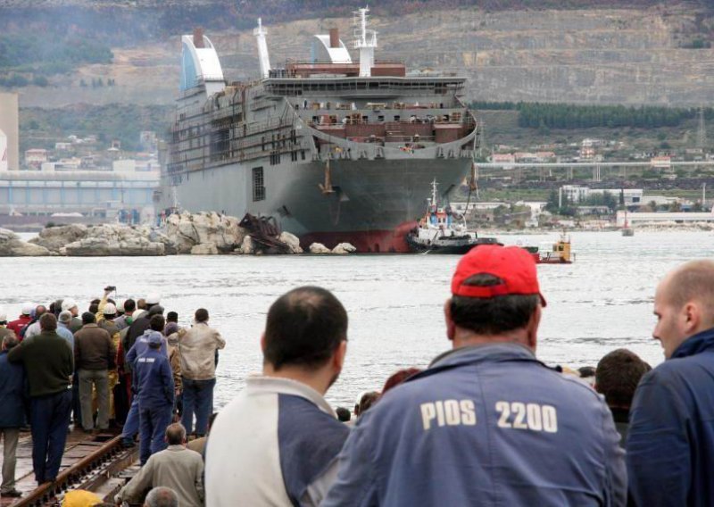 Zna li Vlada uopće što hoće s Brodosplitom?